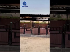 Gegalvaniseerde paardenstallingsfronten met taartvullende houten en bamboe-oppervlaktebehandelingen