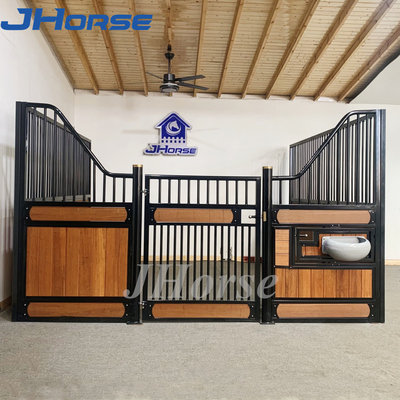 Het bodemstaal verspert 12ft Mesh Horse Stall Fronts Plastic Poederdeklaag