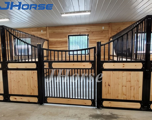 Duurzaam Lang Leven Paard Stabiel Doos Zwaar Gewicht Functioneel Met Accessoires Waterbak