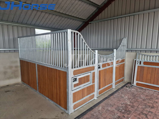 Staal frame paard stall fronten schommeldeuren Duurzaam op maat gemaakte stijl bamboe