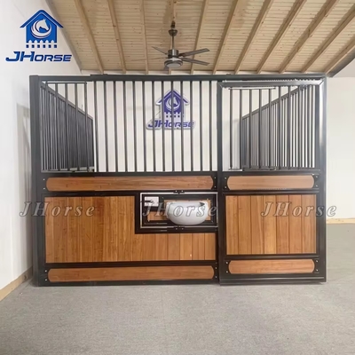 Paardenkist Stable Door Exterior Mesh Paardenkast Front Met Hooivoerder Europese Paardenkast