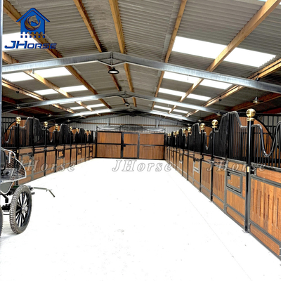Paardenstalpanelen voor veehouderij met 32x1,6 mm ronde pijp aangepaste deurgrootte